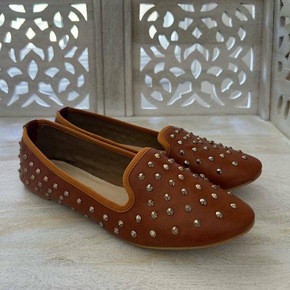 chelsea crew Shoes - Chelsea Crew Women’s Stallion Brown Tan Studded Flats Loafers 39